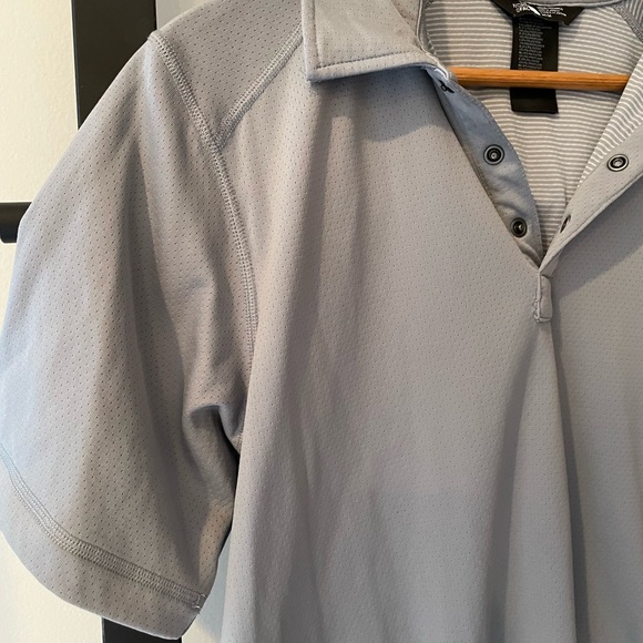 The North Face Gray Men’s FlashDry Polo Shirt - Picture 3 of 7